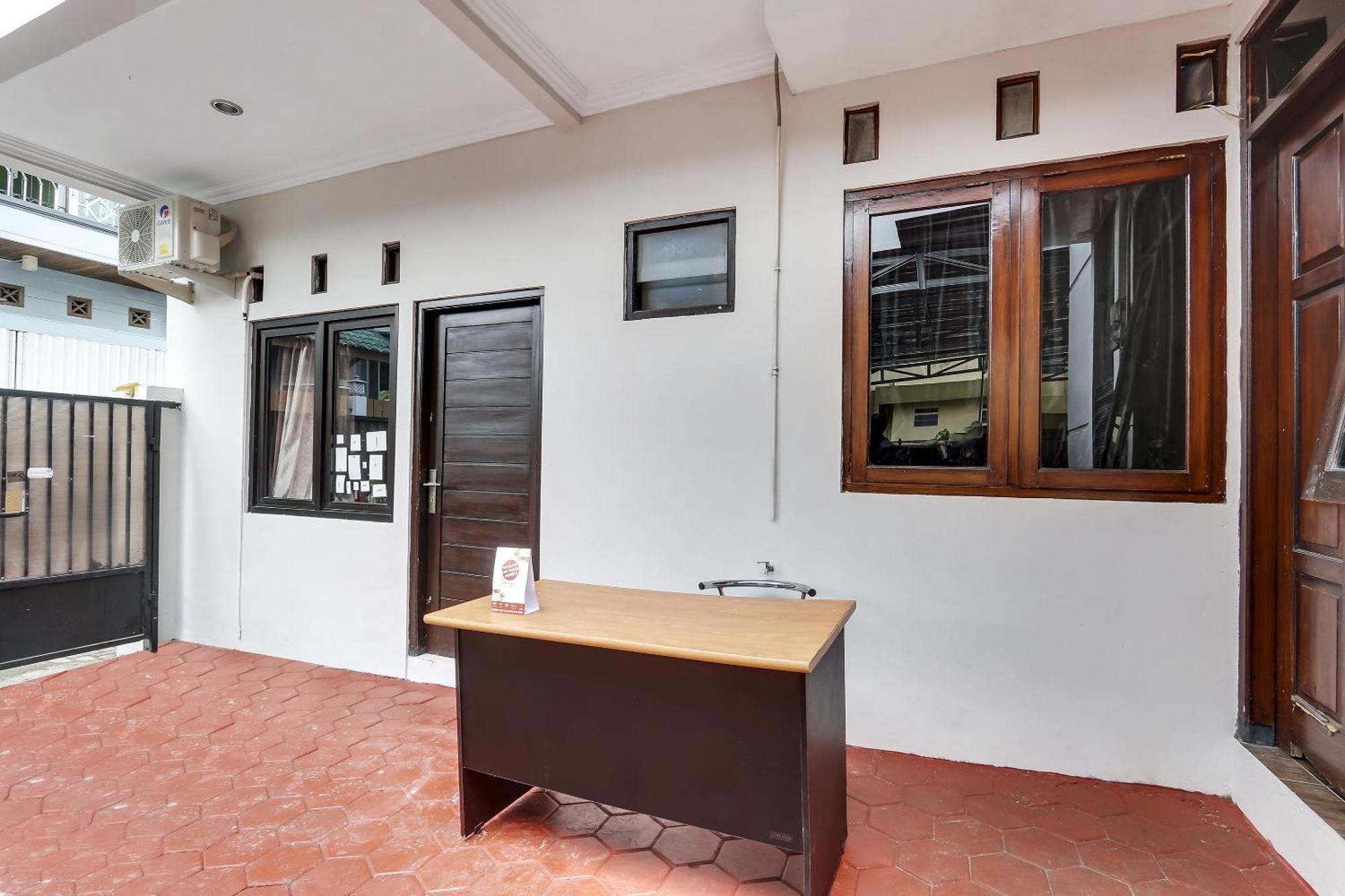 Oyo 91082 Nathania Exclusive Sleman  Exterior foto