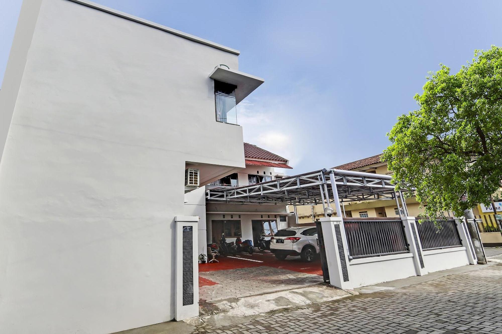 Oyo 91082 Nathania Exclusive Sleman  Exterior foto