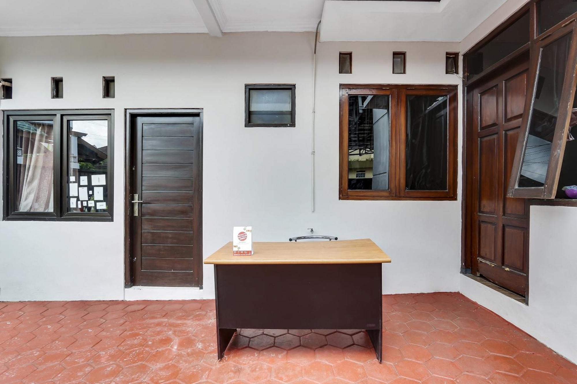 Oyo 91082 Nathania Exclusive Sleman  Exterior foto